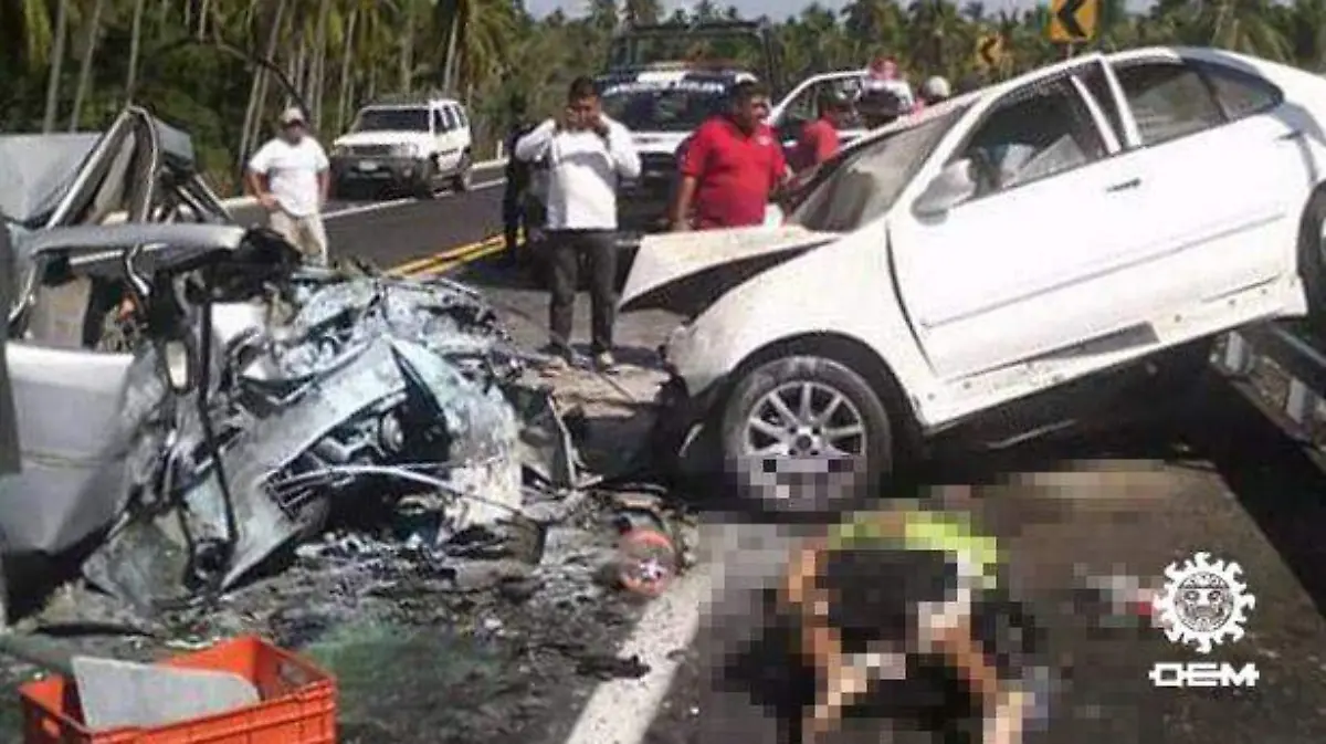 Acapulco choque en costa grande 4 muertos